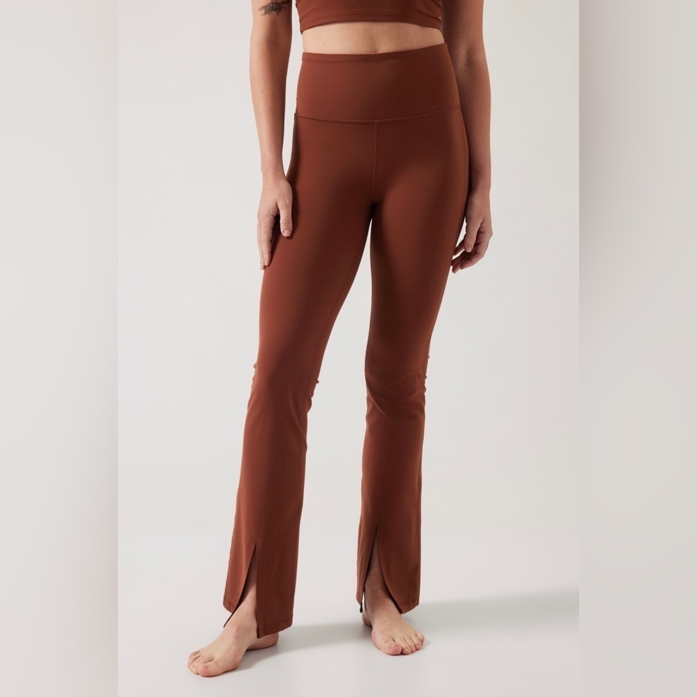 Athleta Elation Split Flare‎ Pant Ancient Mahogany M Yoga Athletic Gym Workout